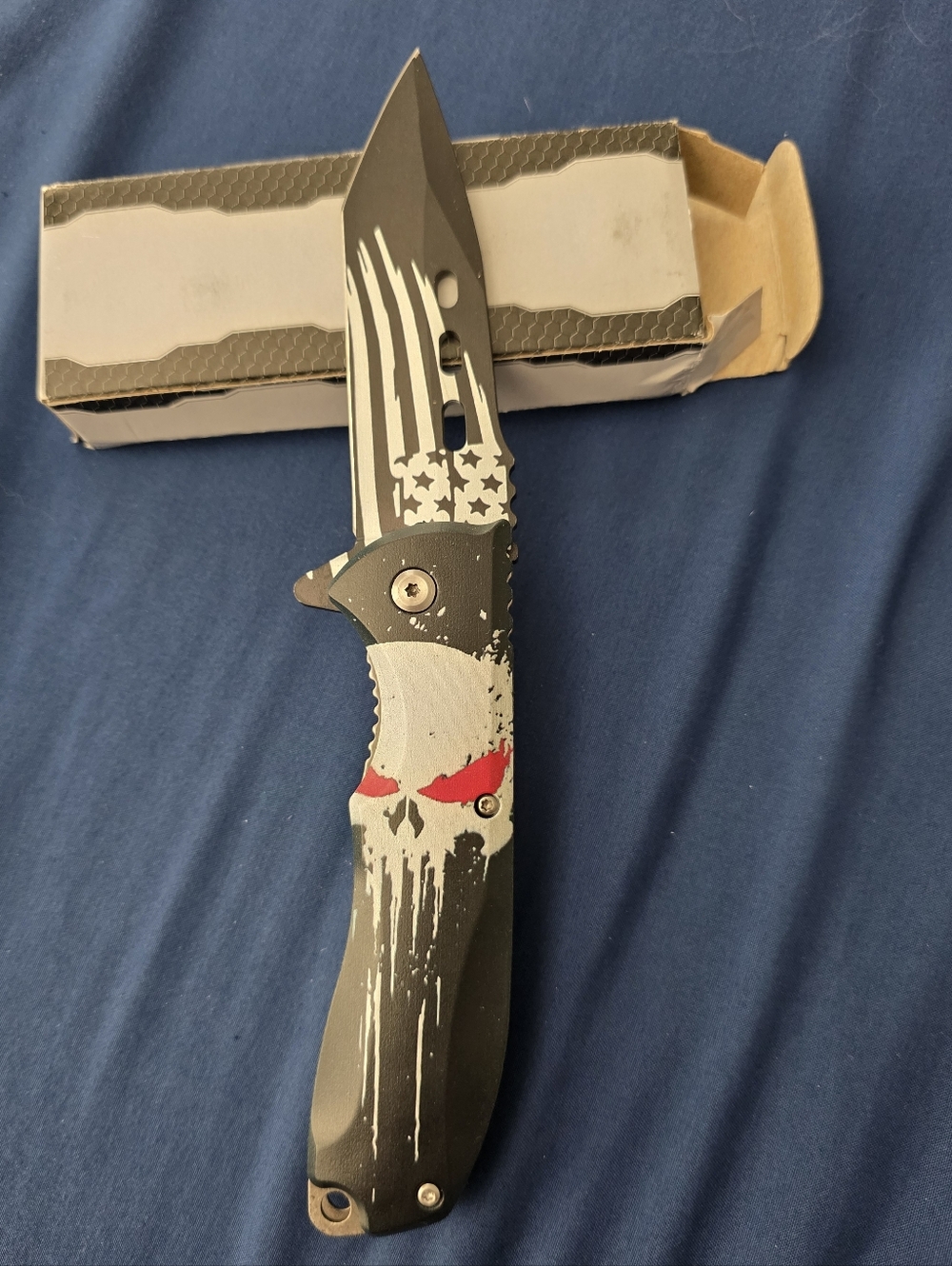 Master USA Patriotic Flag Punisher Skull Folding Pocket Knife